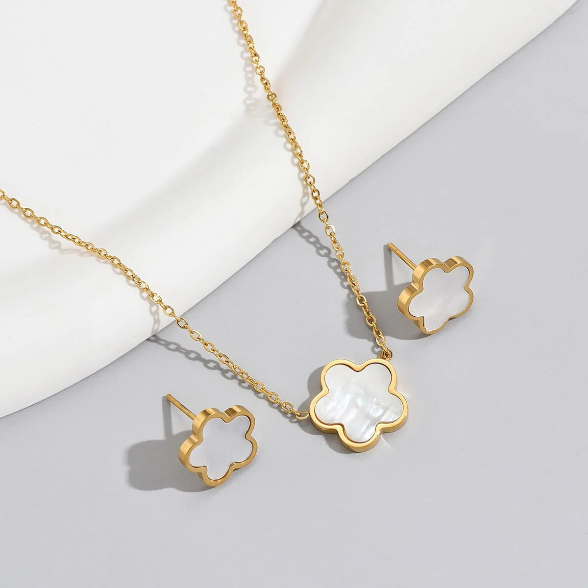 Luxury Shell Flower Stud Earrings Necklace Set for Women Black White Color Stainless Steel Personality Jewelry Sets 2023 New